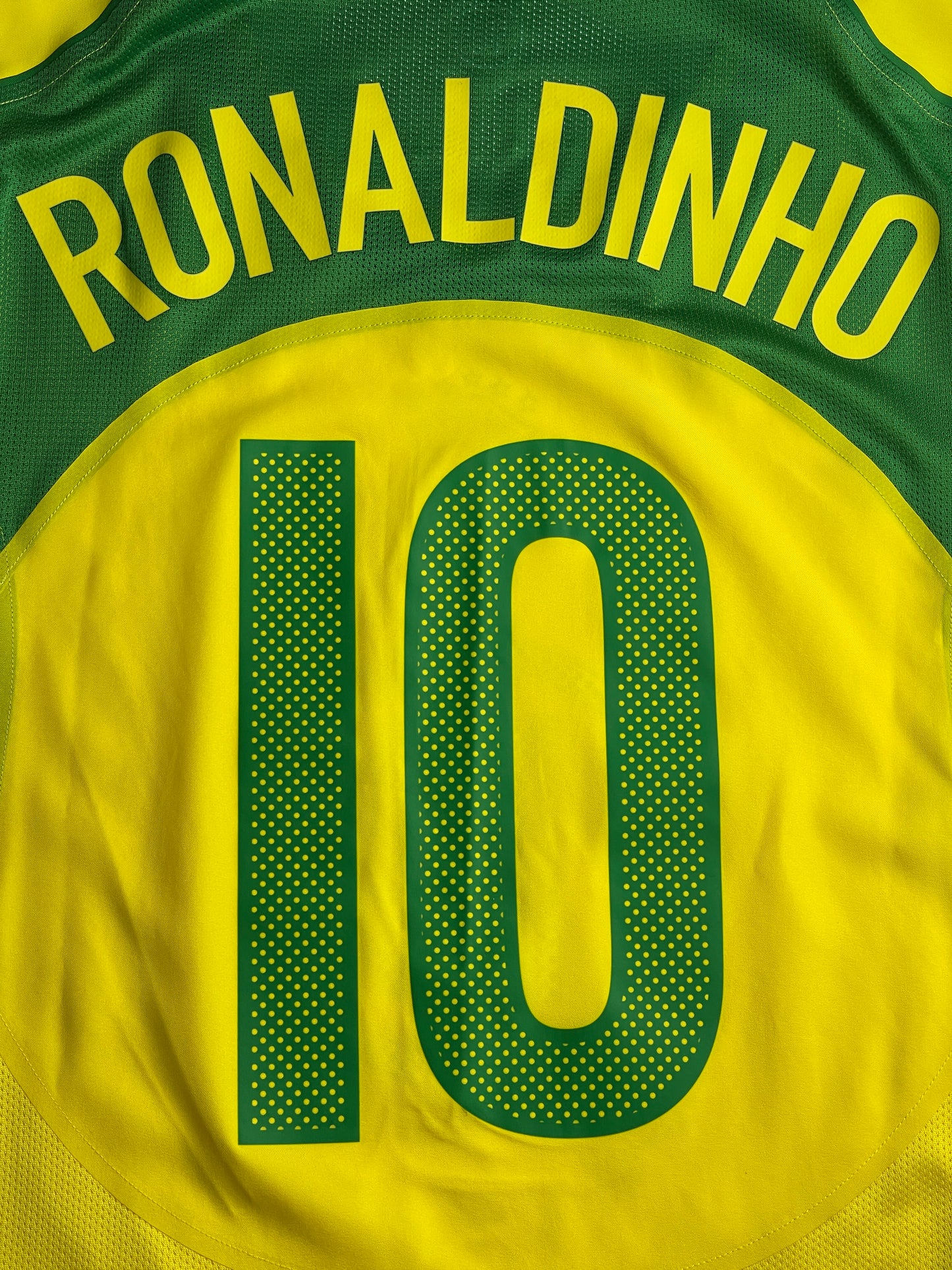 2004 Brazil Ronaldinho Total 90 (Official Reissue)