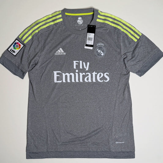2015-16 Real Madrid Away shirt