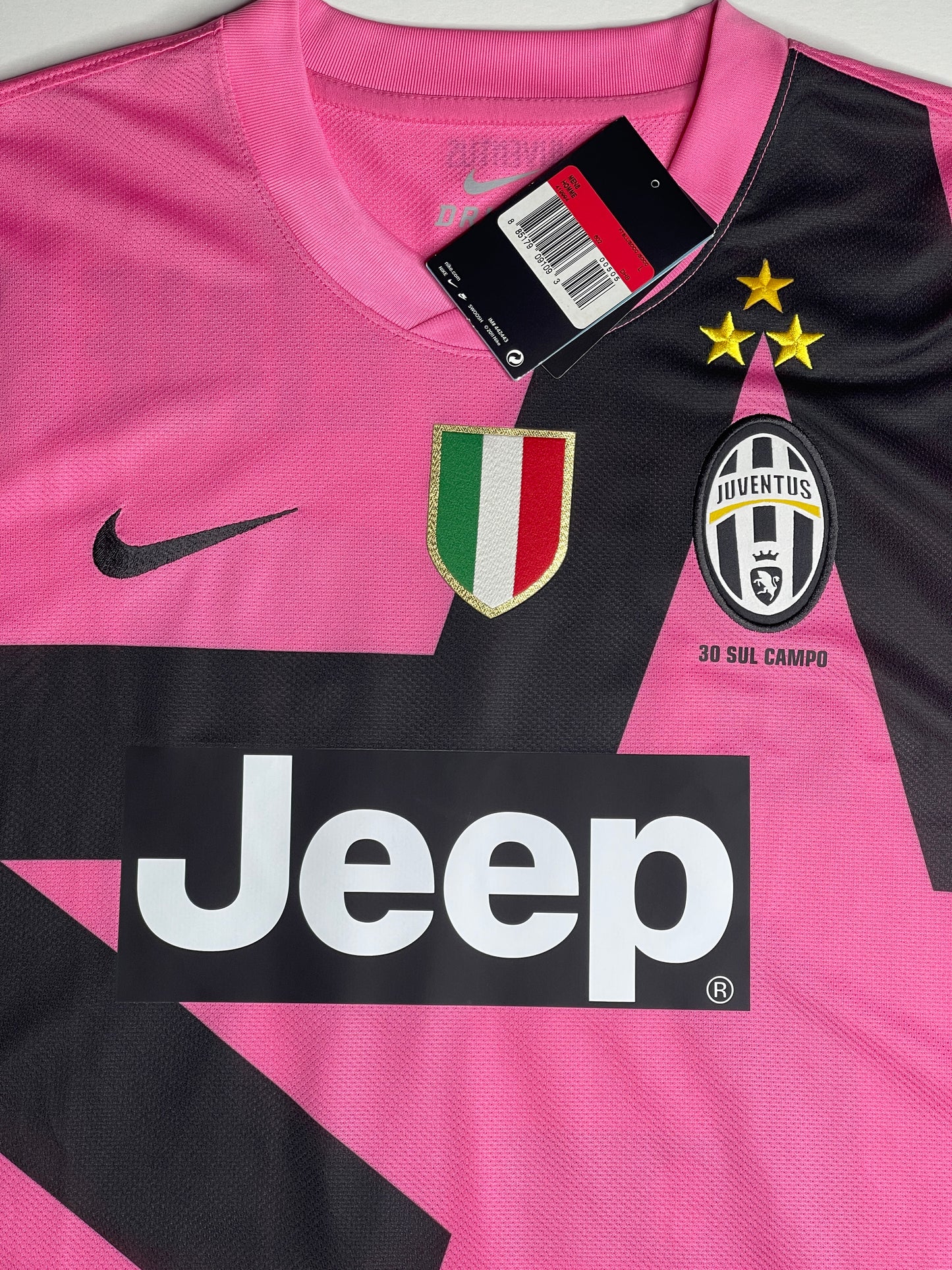 2012-13 Juventus Third - Lichtsteiner #26 (L)