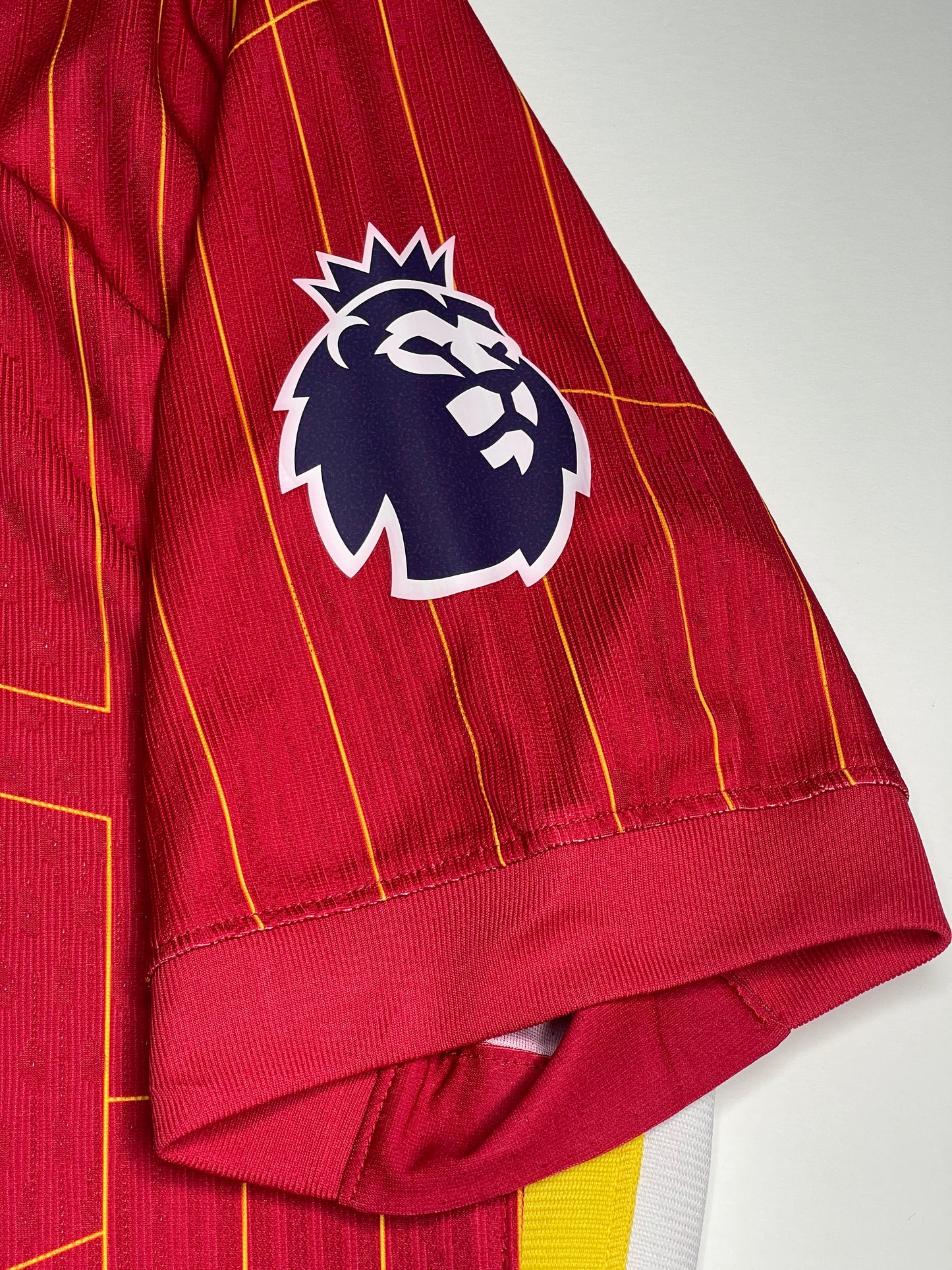 2024-25 Liverpool Home Player Version - Salah #11 (L)